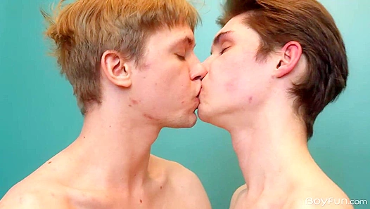 Max Gens Hot Ride: Scott Smith Fuels Fiery Steam Room Hookup – GayXXX Exclusive