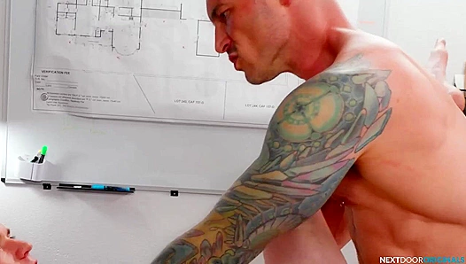Scott Finn Craves Next-Door Heat — Surrenders to Sly Dereks Thick Throb– GayPornHeat 18+