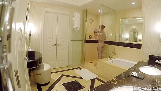 Hot Steam, Hard Bodies: Blake Ellis Eli Taylors Soapy Gay Lust – 18+