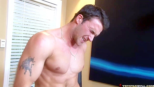 Hard Lunch Break: Blown Wide by Trystan Bulls Massive Load – 18+