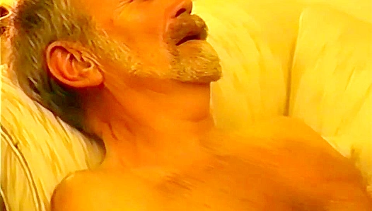 Silver Fox Fever: Mike Miller Sean Flaherteys Steamy Encounter – GayPornHeat 18+