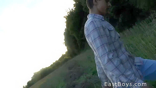 Petr Borek Moaning Hard for Outdoor Blowie – EastBoys 18+