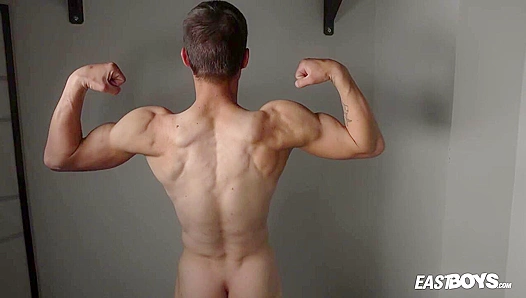 Daniel Donovans Ripped Body Raw Power On Full Display – EastBoys 18+
