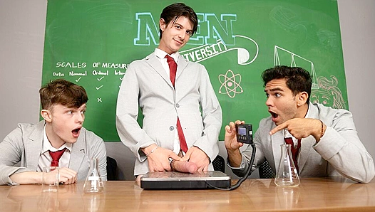 Steamy Hard Gay Hookup in Morgxn Thickes Office – Passion Ignites