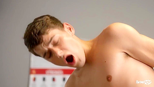 Steamy Hard Gay Hookup in Morgxn Thickes Office – Passion Ignites