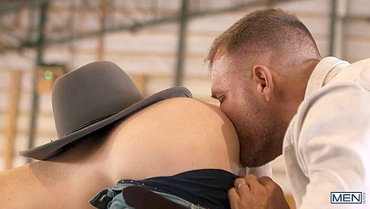 Hayloft Heat: Austin Wolf Tim James Fuck Wildly in Steamy Encounter – GayPornHeat 18+