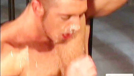 Romario Faria Feeds Francesco DMachos Burning Hunger – Raw Gay Passion