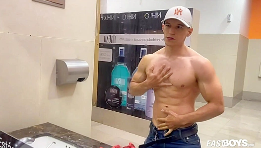 John Biancos Ripped Physique Fuels Hot Gay Fantasy – EastBoys Seduction