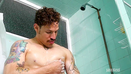 Hot Shower Fantasy: Andy Stevens Gets Wet Wild – Watch Now – JAWKED