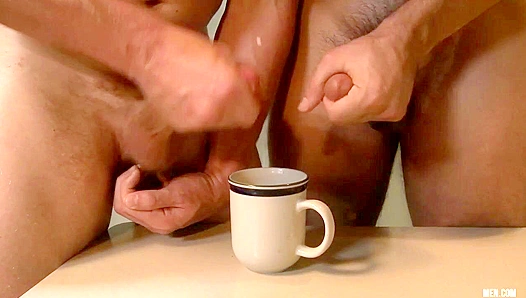 Blown Load Mixed With Coffee: Steamy College Encounter – GayPornHub 18+