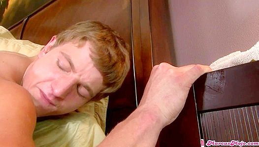 Marcus Mojo Connor Maguire Race to Explosive Mutual Orgasm – GayPornRush 18+