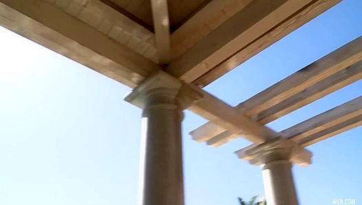 Gavin Waters Phoenix Saint Get Dirty in Hot Outdoor Three-Way – No Condom Needed
