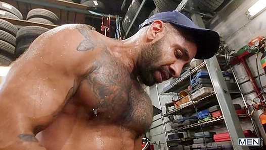 Hairy Alpha Males Mateo Zagal Chuck Conrad Riding Raw With Fiery Passion – GayPornX