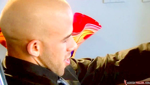 Austin Wilde Rides Tyler Sin Hard Behind the Scenes – Steamy Gay Encounter – PureHeat