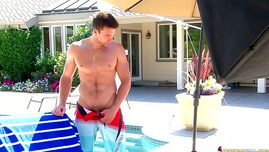 Tristan Bulls Steamy Outdoor Tease – Smoldering Gay Eye Candy – 18+