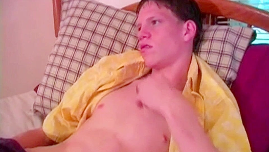 Confident Cutie Teases Until Peak Pleasure in Steamy Solo Session – XclusiveGayVids 18+