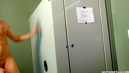 Caught in Action: Andrs Takes Sergios Thick Shaft in Hot Bathroom Fuck – 18+