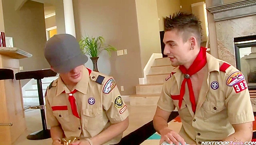 Johnny Torque Noah Brooks Seduce Their Hot New Neighbor – ScoutSex 18+
