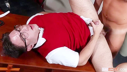 Archie Paiges Forbidden Craving for Priests Feet Exposed – YesFather 18+