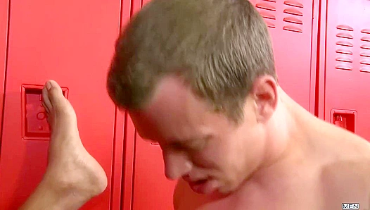 Sweat-Drenched Lust: Robert Axel Takes Adam Hardy Raw in Gym – TinyGuys 18+