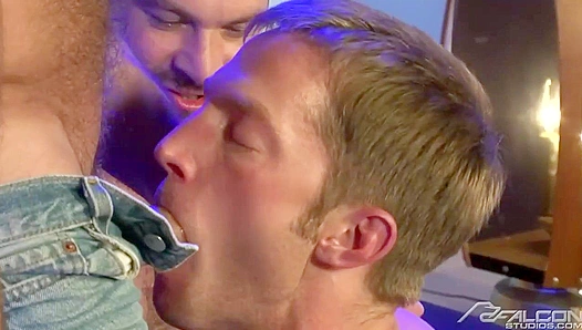 Zak Speaks Out as He Takes Huge Dick in Hot Falcons Studio Gangbang – UncensoredGayAction