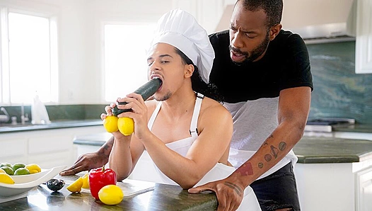 Spice Steam: Armond Rizzo Dominates August Alexander in Kitchen Passion – HotNoirGay 18+