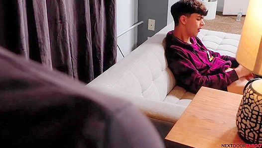 Game Night Turns Wild—Kyle Zaynes Steaming Secret Exposed – GayPornHeat 18+