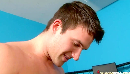 Trystan Bull Justin Chase Heat Up the Sheets in Wild Bedroom Session – Hot Gay Porn