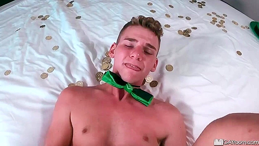 Jack Waters Takes Full Load from Kylan Boyd in Hot Ass Ride – GayPornFun 18+