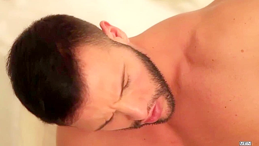 Paddy OBrien Donato Reyes Heat Up with Wild UK Anal Passion – Gay Porn