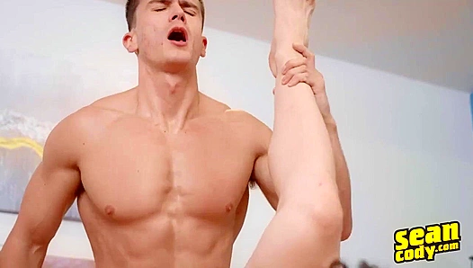 Clark Reid Thomas Johnson Get Wild With Hot Anal Action – SeanCodyX