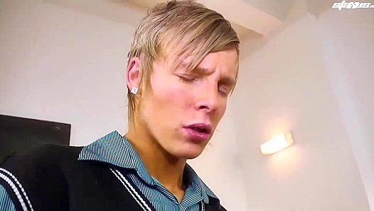 Joe Sorenson Swallows Leo Palmers Creampie in Hot Classroom Fuck – GayXXX