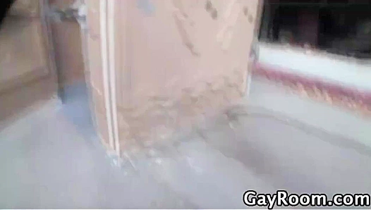 Bryce Falls for a Steaming Blowjob Prank – NaughtyGayTricks 18+