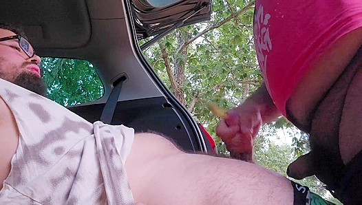 Bearded Bear JERKS Me Insane Till Im SCREAMING for MORE – Hot Horny Bears 18+