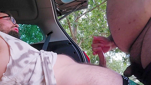Bearded Bear JERKS Me Insane Till Im SCREAMING for MORE – Hot Horny Bears 18+
