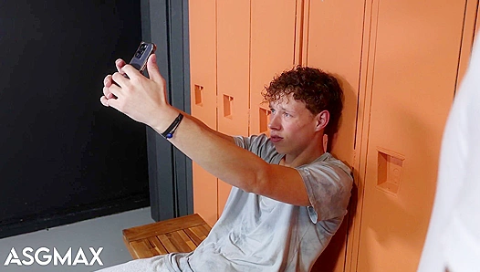 Stepdad Claims His Hungry Twink—Moans Turn to Wild Screams PrideStudios 18+