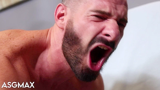 Big Dick Energy: Hot Hunk Fully Claims Ripped Bottom Boy – PrideStudios 18+