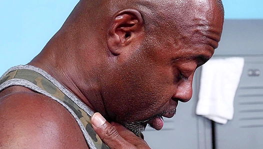 Ebony stud claims horny twink bareback—passion heats up fast – ExtraBigDicks 18+