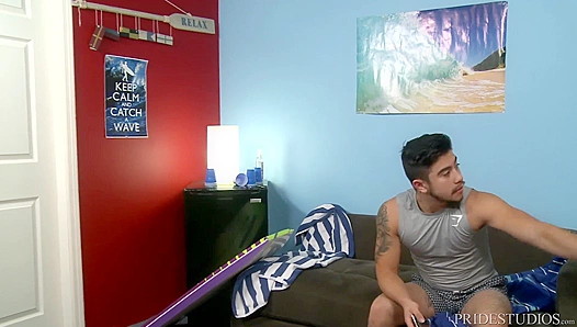 DylanLucas Gets Pounded Hard by Thicker Latina Loving Him Raw – GayPornX 18+