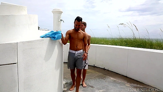 Beach Vibes Got Me Horny—Fucked Dylan Lucas Raw Under the Sun – GayPornHub 18+