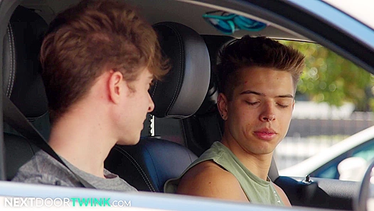 Exploring My Desires With a Hot Stud: Am I Truly Gay? – Evan Knoxxx Cody Viper