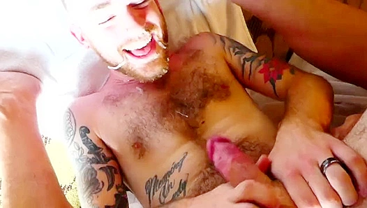 Chase, the Hot Bi Neighbor Who Lives for Wild Public Bareback Adventures – 18+