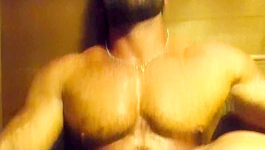 Muscle Madness: Huge Pump Fuels Steamy Gay Workout Fuck Fest – HotBodyAction