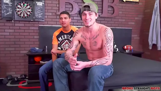 Caged Muscle Stud Proves He Sucks Better Than Any Girl – Hot Gay-for-Pay BJ