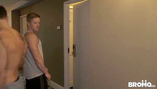 Brenner Chris Go Wild: Hardcore Muscle Fuck – BromoUS 18+