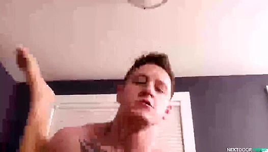 Nextdoor Heat: Dalton Greysons Steaming Hot Twink Encounter – NaughtyTwinks 18+