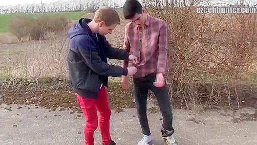 Hot Hung Outdoors: Wild Threesome Between Jock Twinks – XXX Gay 18+