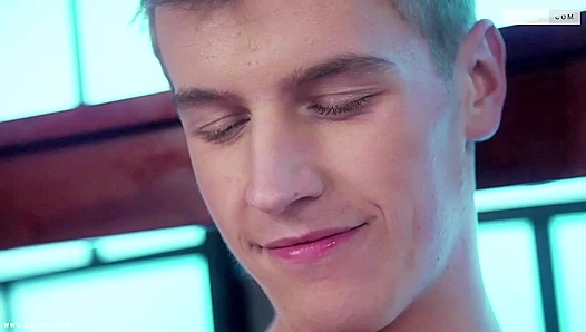 Seduced by Silk: Nick Fox Shovi Khals Steaming Hot Encounter – GayXXX