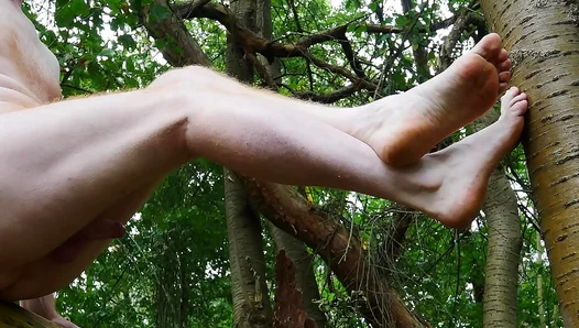 Fiery Redhead Goes Wild: Jerking Off Spraying Cum in Nature – NaughtyWilds 18+