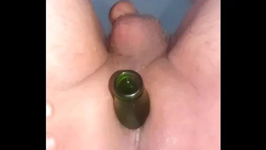 Fucking Himself Deep with a Glass Bottle – Wild Gay Solo Ride